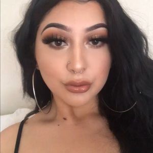 Meet your Posher, Nour